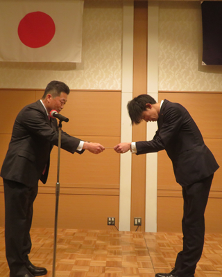 有資格技術者を育成